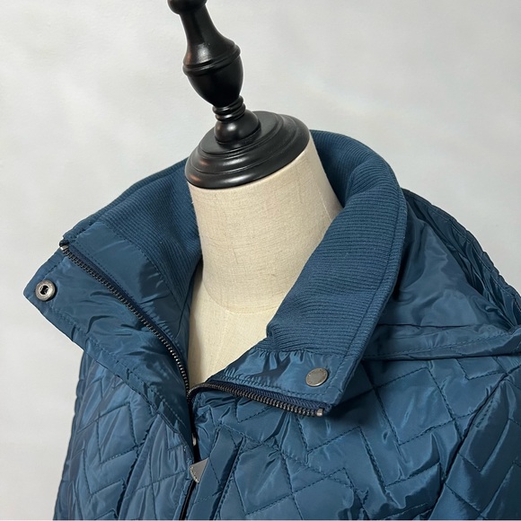 Calvin Klein Peacock Color Quilted Chevron Jacket - Size Small - Duplicate - Picture 4 of 15